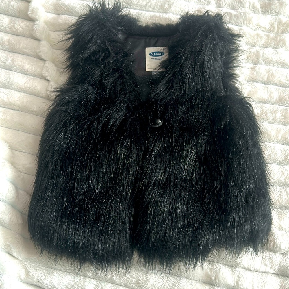 OLD NAVY black furrt fur size 18- 24 months